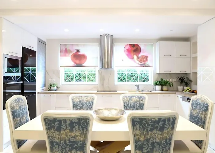 Mikaella Residence